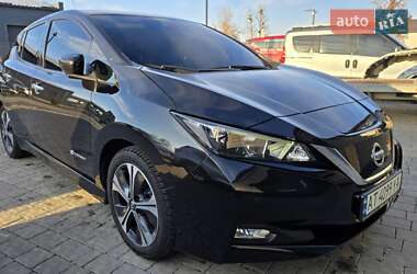 Хетчбек Nissan Leaf 2018 в  фото 4 Хетчбек Nissan Leaf 2018 в