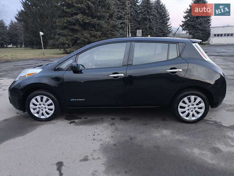 Хэтчбек Nissan Leaf 2013 в Луцке
