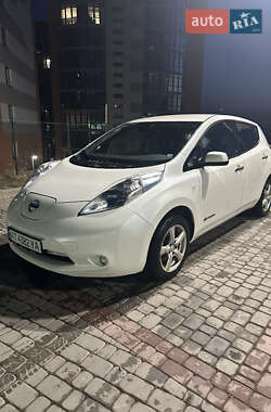 Хетчбек Nissan Leaf 2014 в Івано-Франківську