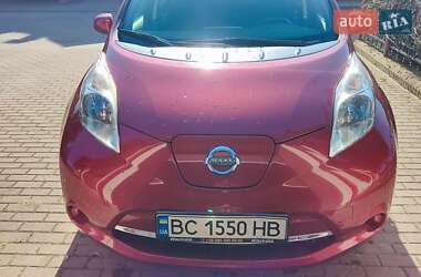 Хетчбек Nissan Leaf 2013 в Стрию