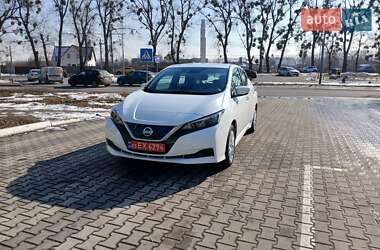 Хэтчбек Nissan Leaf 2021 в Киеве