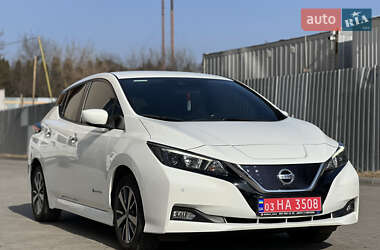 Хетчбек Nissan Leaf 2018 в Дубні