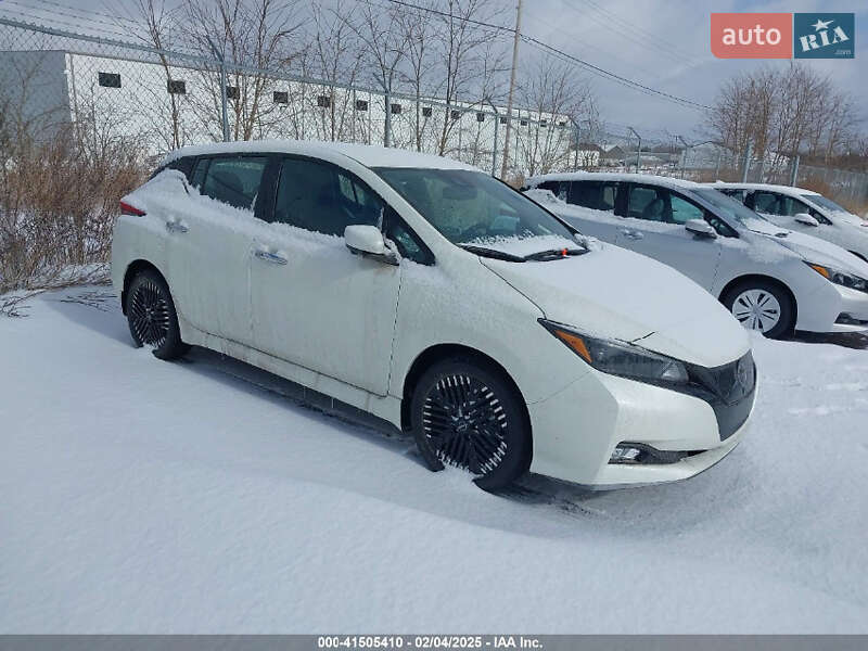 Хетчбек Nissan Leaf 2025 в Львові