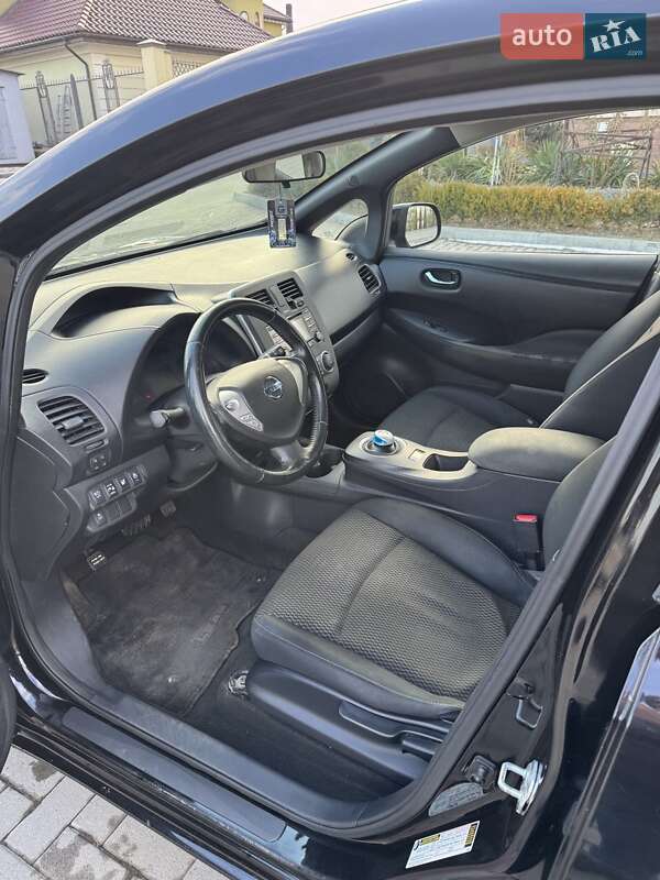 Хэтчбек Nissan Leaf 2013 в Золочеве