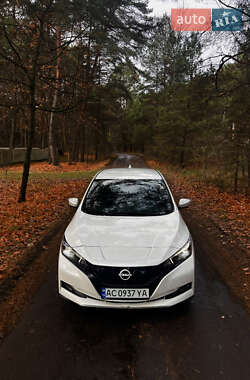 Хэтчбек Nissan Leaf 2023 в 