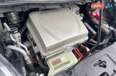 Хэтчбек Nissan Leaf 2016 в Чернигове