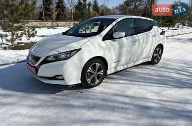 Хэтчбек Nissan Leaf 2019 в Кременчуге