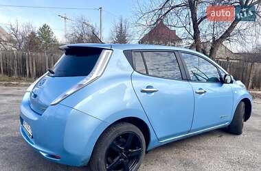 Хэтчбек Nissan Leaf 2014 в Киеве