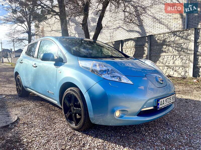 Хетчбек Nissan Leaf 2014 в Києві фото 19 Хетчбек Nissan Leaf 2014 в Києві