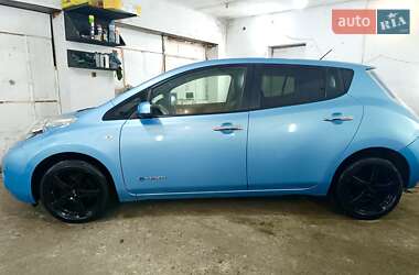 Хетчбек Nissan Leaf 2014 в Києві