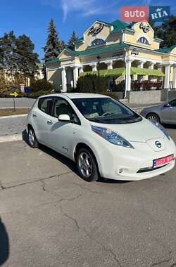 Хэтчбек Nissan Leaf 2012 в Умани