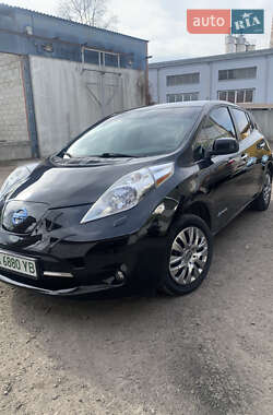 Хетчбек Nissan Leaf 2014 в Києві