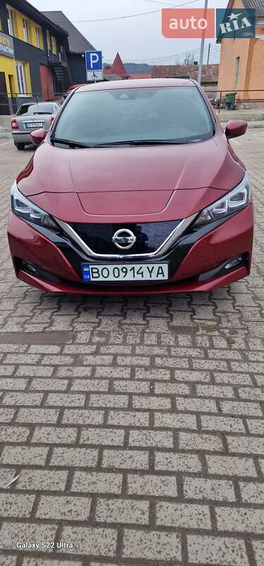 Хэтчбек Nissan Leaf 2021 в Тернополе фото Хэтчбек Nissan Leaf 2021 в Тернополе