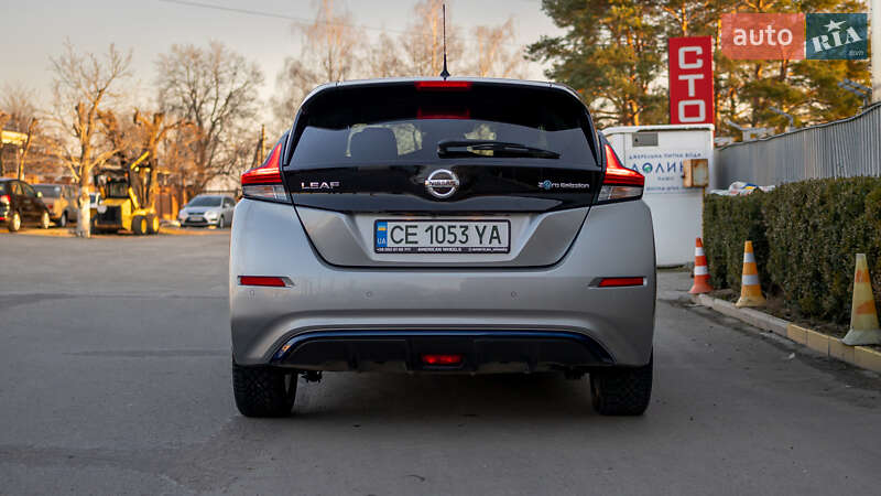 Хетчбек Nissan Leaf 2019 в Чернівцях