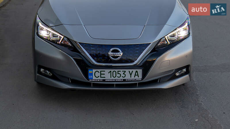 Хетчбек Nissan Leaf 2019 в Чернівцях