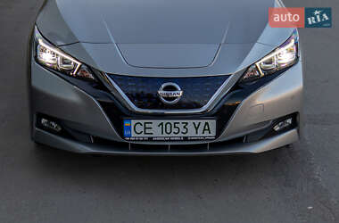 Хэтчбек Nissan Leaf 2019 в 