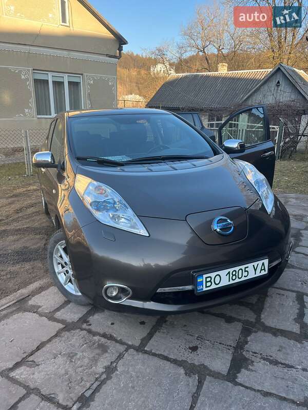 Хэтчбек Nissan Leaf 2016 в Тернополе