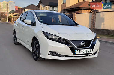 Хетчбек Nissan Leaf 2019 в Києві