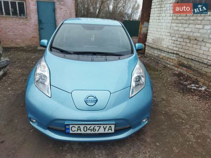 Хетчбек Nissan Leaf 2016 в Маньківці