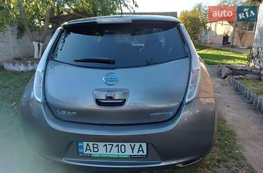 Хэтчбек Nissan Leaf 2014 в 