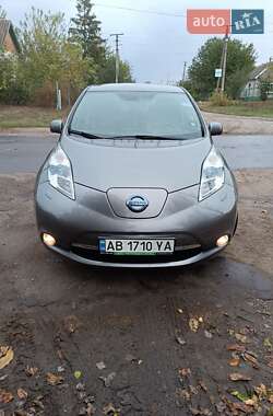 Хэтчбек Nissan Leaf 2014 в 