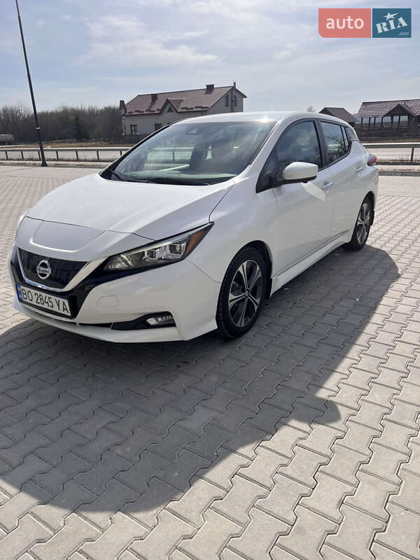 Хетчбек Nissan Leaf 2020 в Тернополі