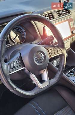 Хэтчбек Nissan Leaf 2019 в 
