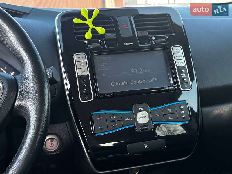 Хэтчбек Nissan Leaf 2014 в Харькове