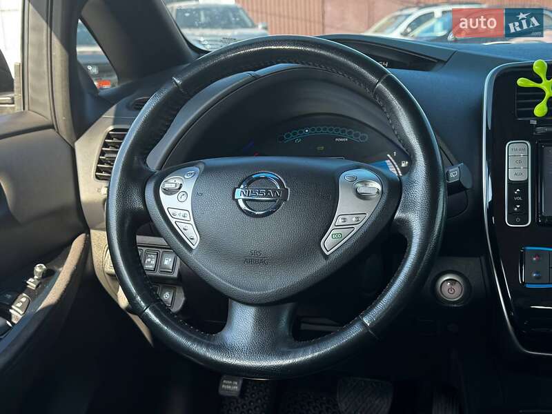 Хэтчбек Nissan Leaf 2014 в Харькове