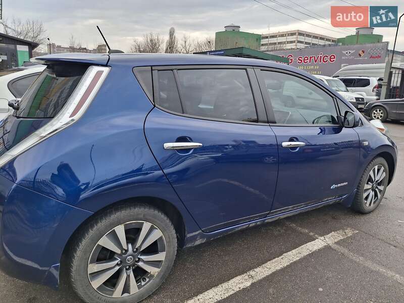 Хэтчбек Nissan Leaf 2016 в Киеве фото 4 Хэтчбек Nissan Leaf 2016 в Киеве