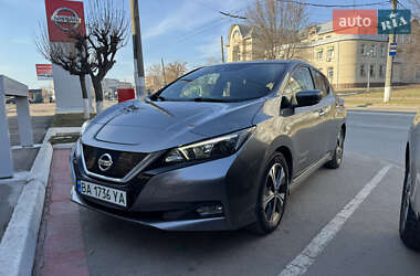 Хетчбек Nissan Leaf 2018 в Кропивницькому