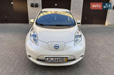 Хэтчбек Nissan Leaf 2015 в 