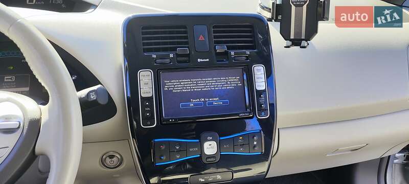 Хэтчбек Nissan Leaf 2012 в Виннице