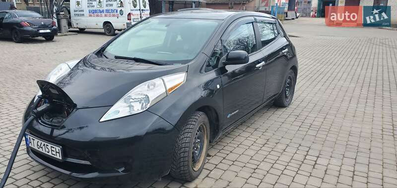 Хэтчбек Nissan Leaf 2015 в Ивано-Франковске