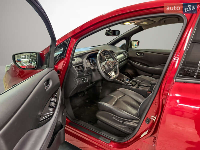 Хетчбек Nissan Leaf 2018 в Києві