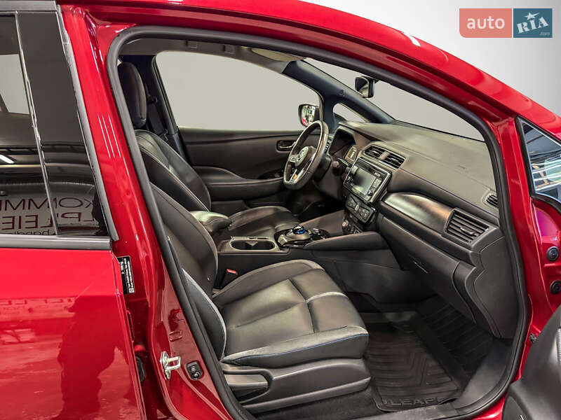 Хетчбек Nissan Leaf 2018 в Києві