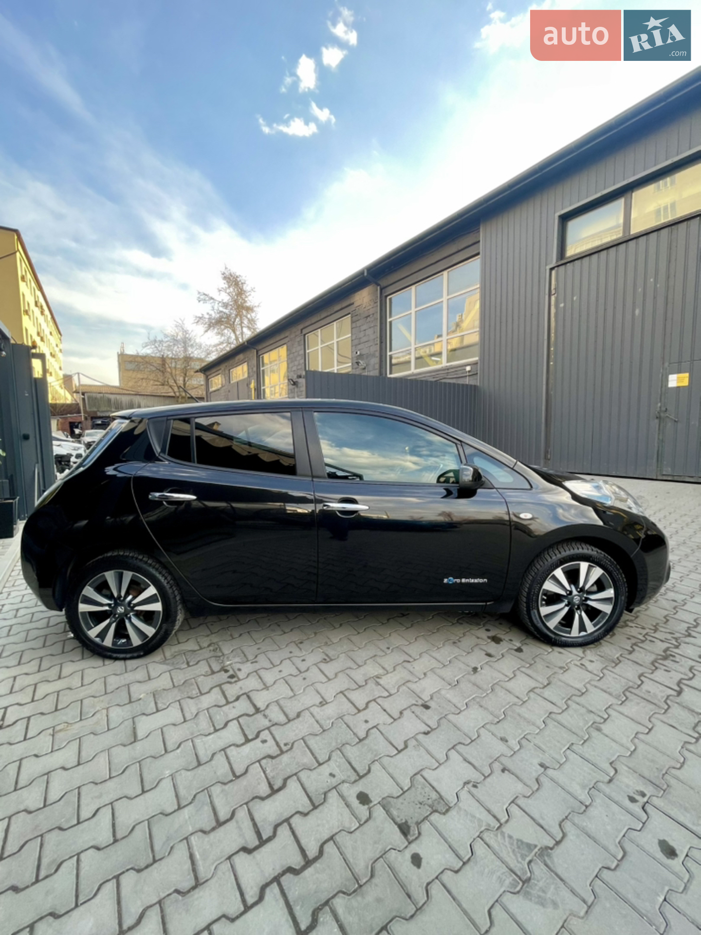 2015 Nissan Leaf - мініатюра 27