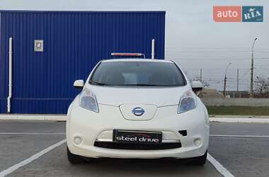 Хэтчбек Nissan Leaf 2013 в Николаеве