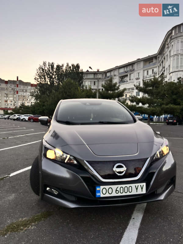 Хетчбек Nissan Leaf 2018 в Одесі
