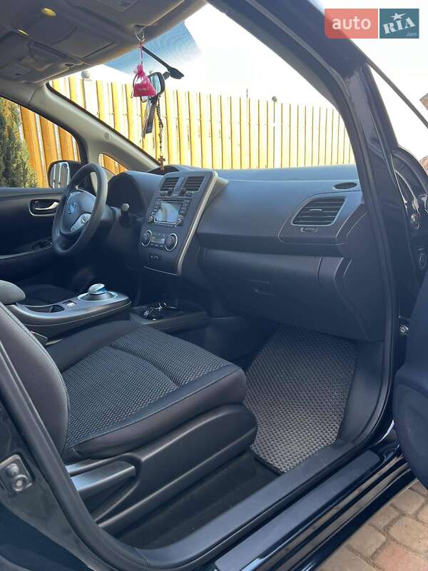 Хэтчбек Nissan Leaf 2017 в Львове фото 10 Хэтчбек Nissan Leaf 2017 в Львове