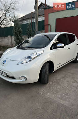 Хетчбек Nissan Leaf 2013 в Вознесенську