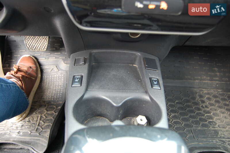 Хэтчбек Nissan Leaf 2017 в Львове фото 27 Хэтчбек Nissan Leaf 2017 в Львове