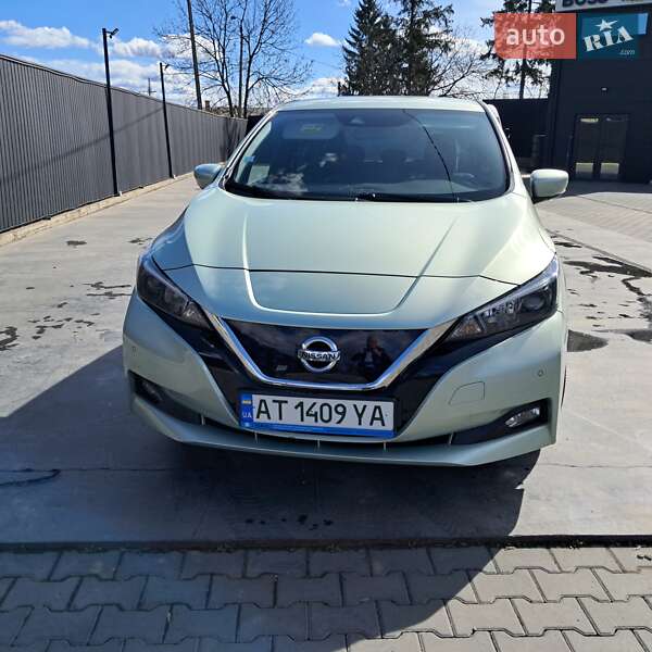 Хетчбек Nissan Leaf 2018 в Чернівцях