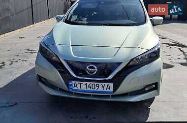 Хетчбек Nissan Leaf 2018 в Чернівцях