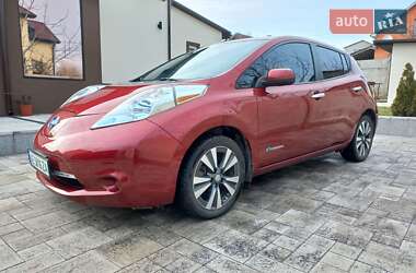 Хетчбек Nissan Leaf 2015 в Дніпрі