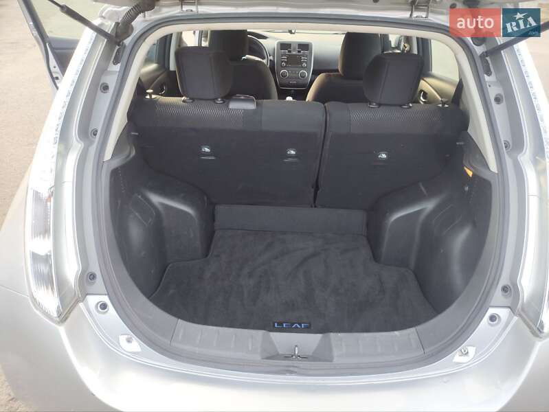 Хэтчбек Nissan Leaf 2015 в Умани фото 10 Хэтчбек Nissan Leaf 2015 в Умани