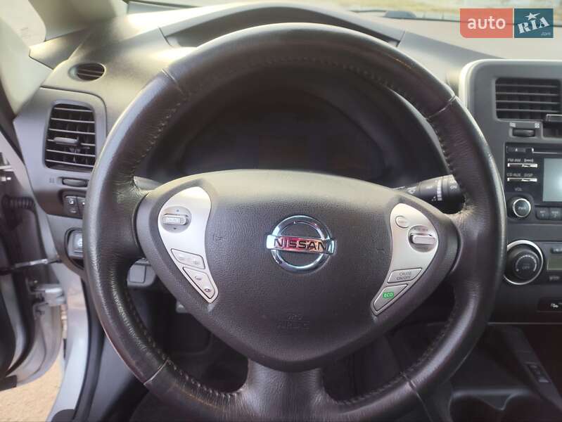 Хэтчбек Nissan Leaf 2015 в Умани фото 14 Хэтчбек Nissan Leaf 2015 в Умани