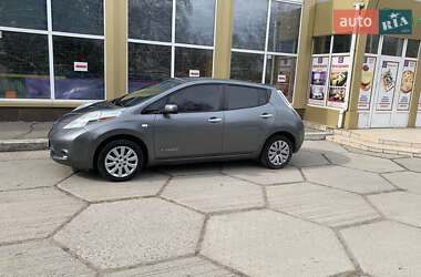 Хэтчбек Nissan Leaf 2014 в Днепре
