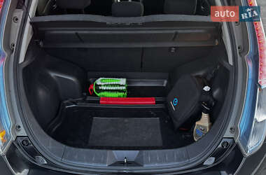 Хетчбек Nissan Leaf 2013 в 