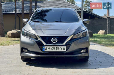 Хетчбек Nissan Leaf 2022 в Житомирі